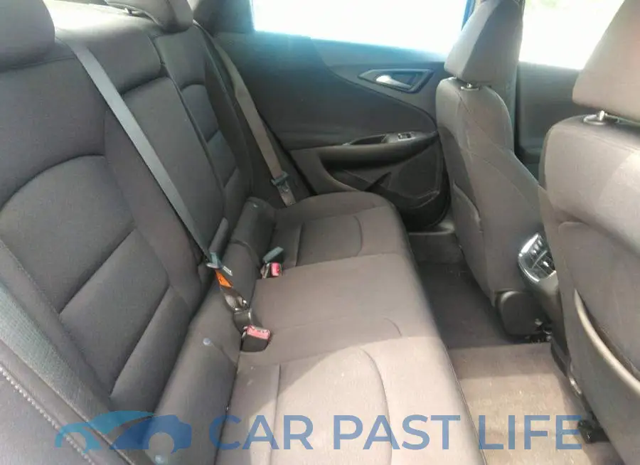 1G1ZD5ST8MF067361# 8
