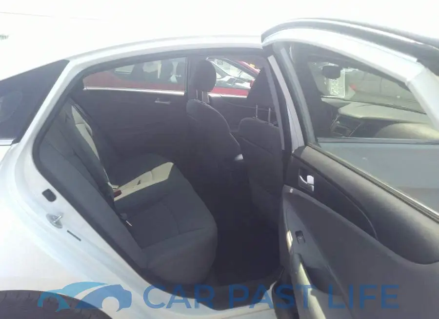 5NPEB4AC8EH820157# 8