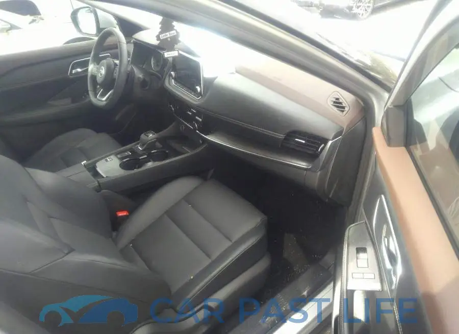 JN8AT3BA1MW016086# 5