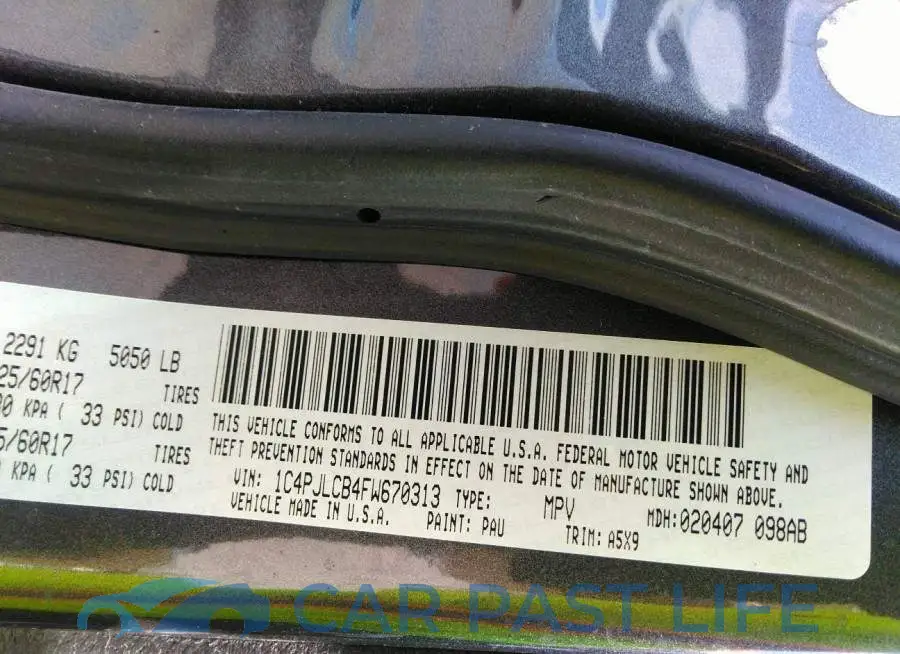 1C4PJLCB4FW670313# 9