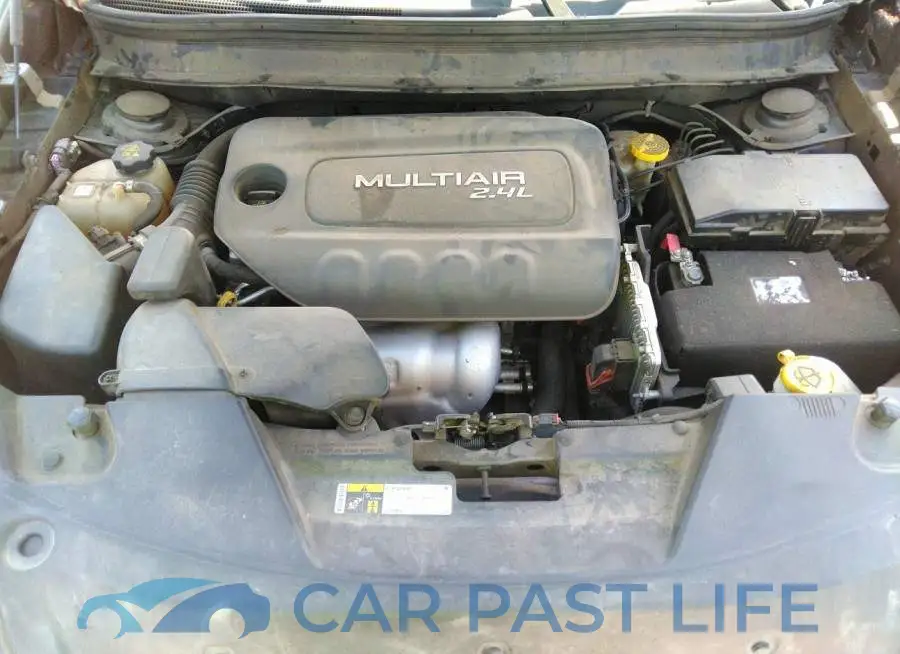 1C4PJLCB4FW670313# 10
