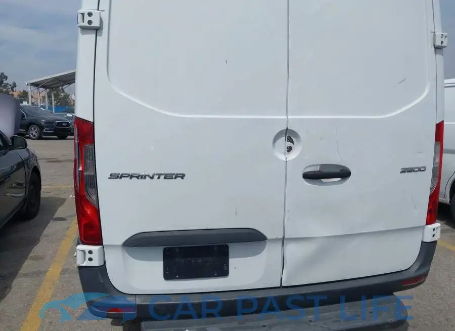 WD3PF0CD7KP039751# 8