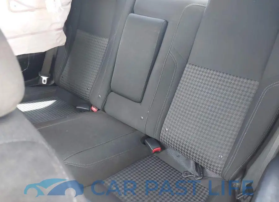 2C3CDZAG9FH900468# 8