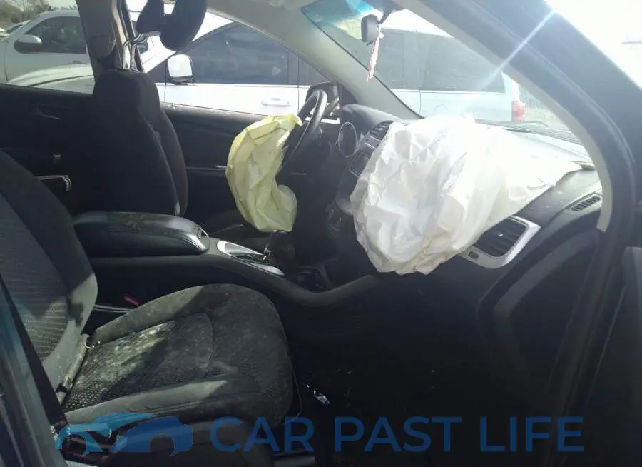 3C4PDCAB9FT597925# 5