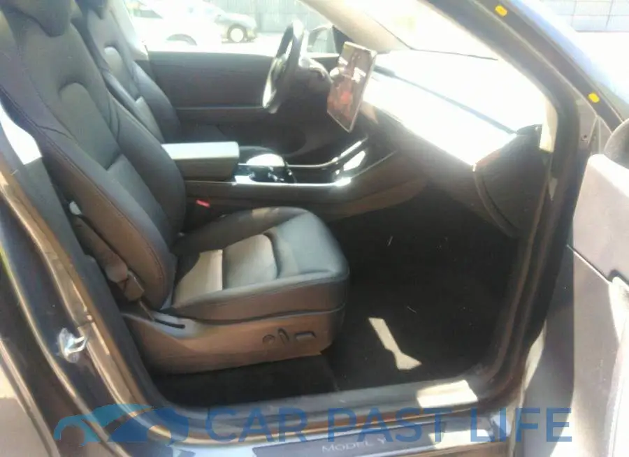 5YJYGDEE6LF031477# 5