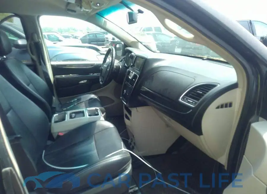 2C4RC1BG2DR696211# 5