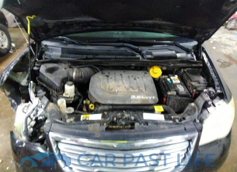2C4RC1BG4DR743044# 10