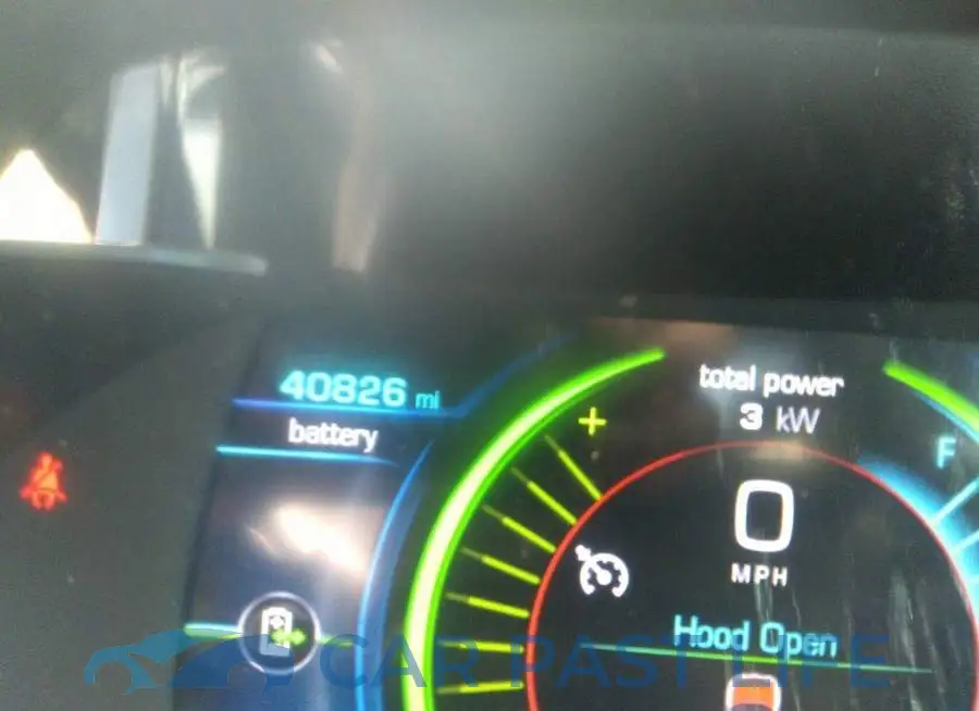 1G1RC6S53JU158121# 7