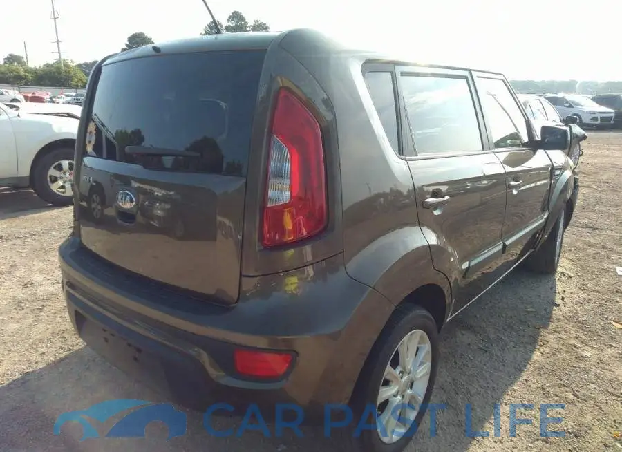 KNDJT2A5XD7515781# 4