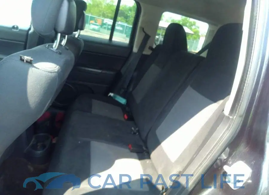 1C4NJPBA7ED758130# 8