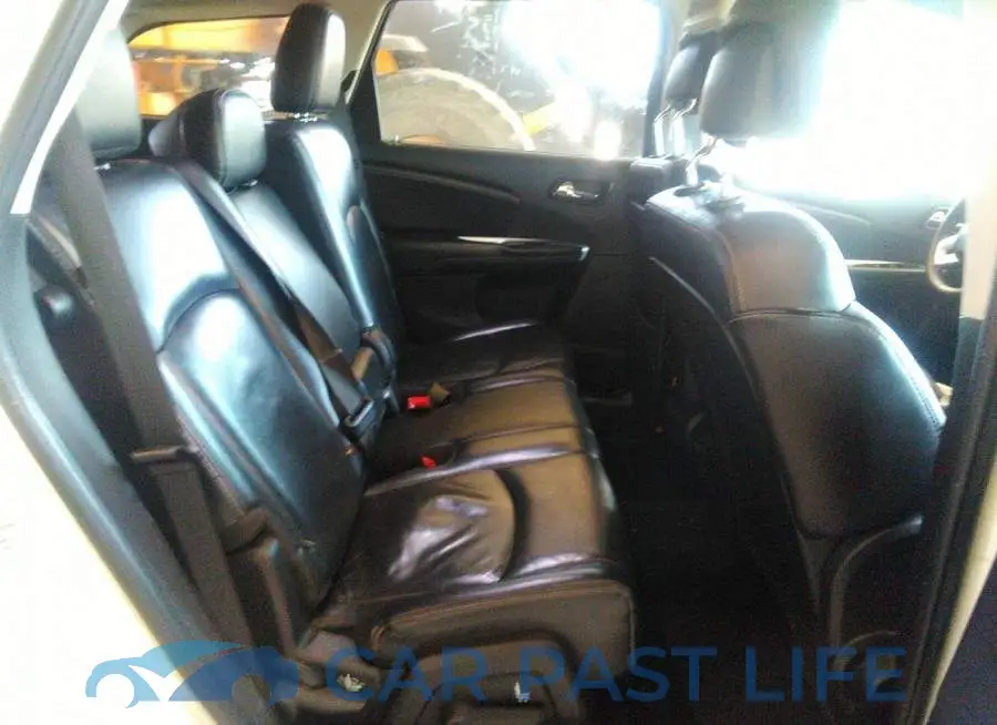 3C4PDCBG5FT709288# 8