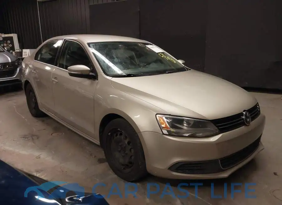 3VWDX7AJ6DM305340# 1