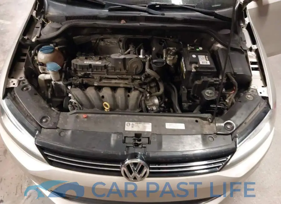 3VWDX7AJ6DM305340# 10