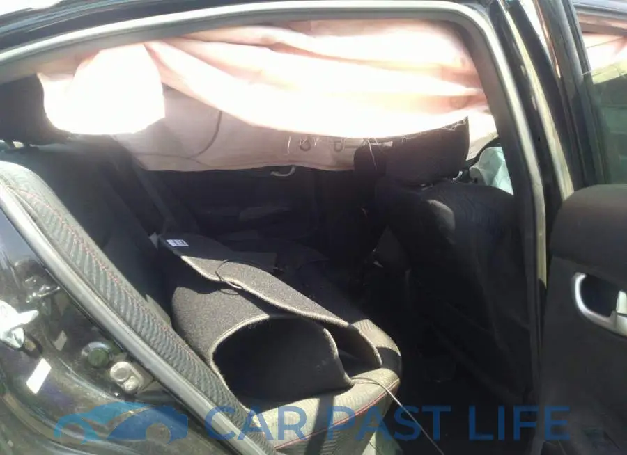 2HGFB6E57DH702203# 8