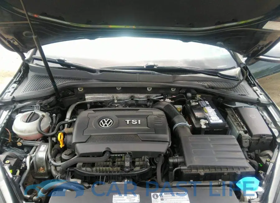 3VW5T7AU5HM003358# 10