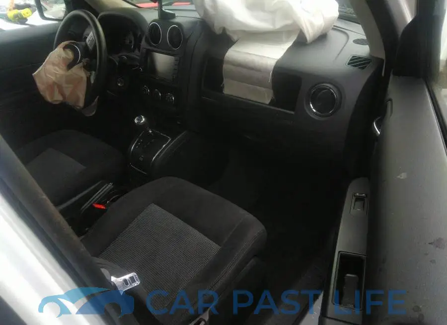 1C4NJPBB4HD185989# 5