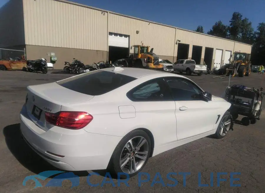 WBA3N9C59EK245303# 4