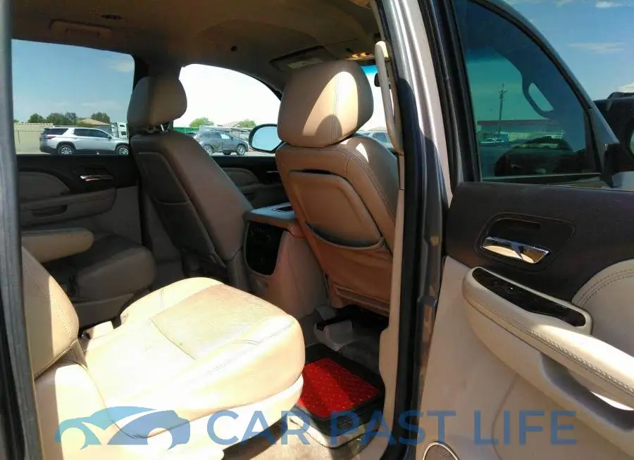 1GKS1MEF4DR196055# 8
