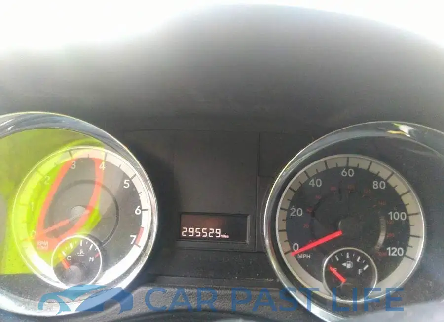 2C4RDGBG1HR819048# 7