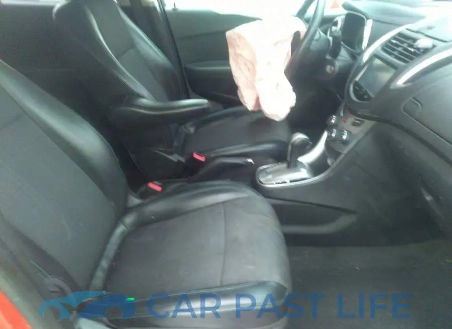 KL7CJLSB6GB635875# 5