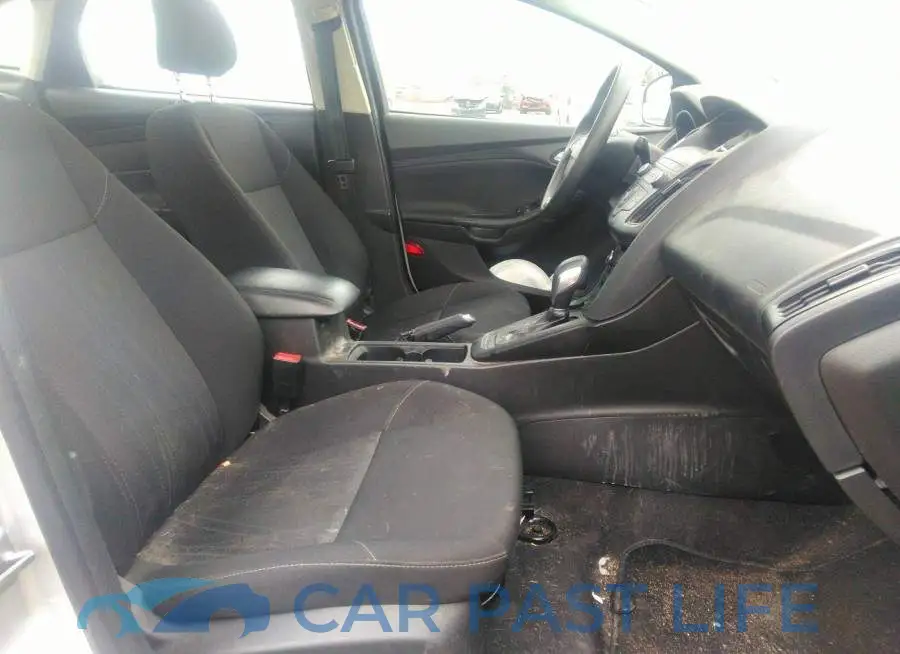 1FADP3F26JL324163# 5