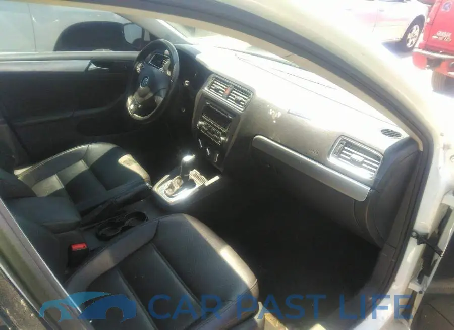 3VWD17AJ7EM370622# 5