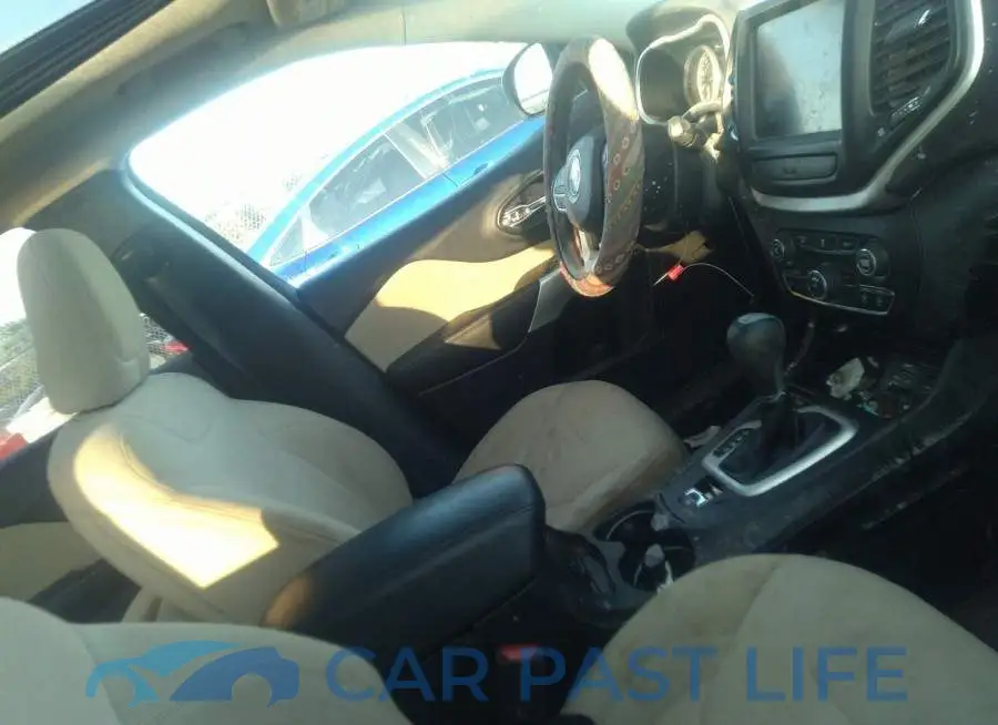 1C4PJLCB3HW667163# 5