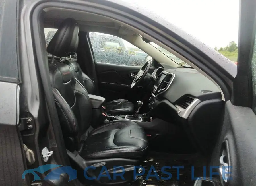 1C4PJMBS5EW151504# 5