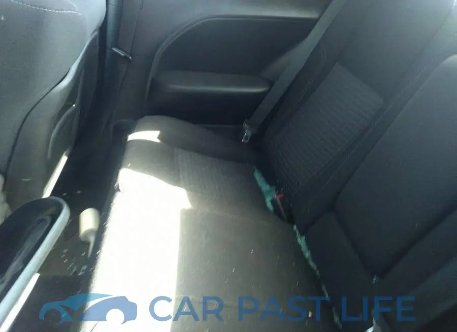 2C3CDZAG2HH666001# 8