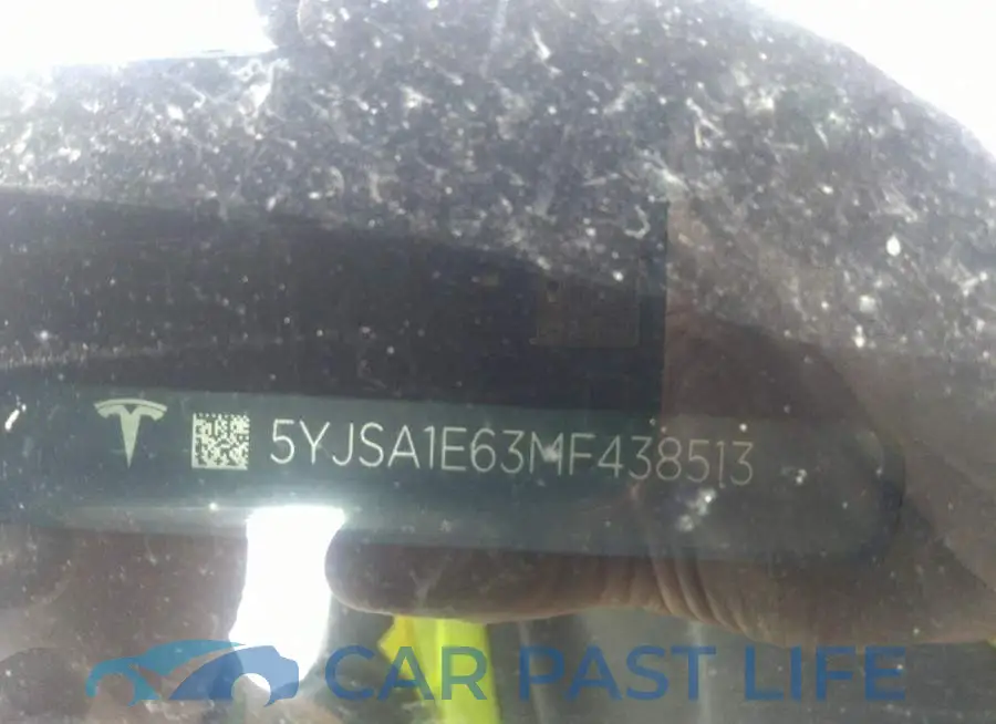 5YJSA1E63MF438513# 9