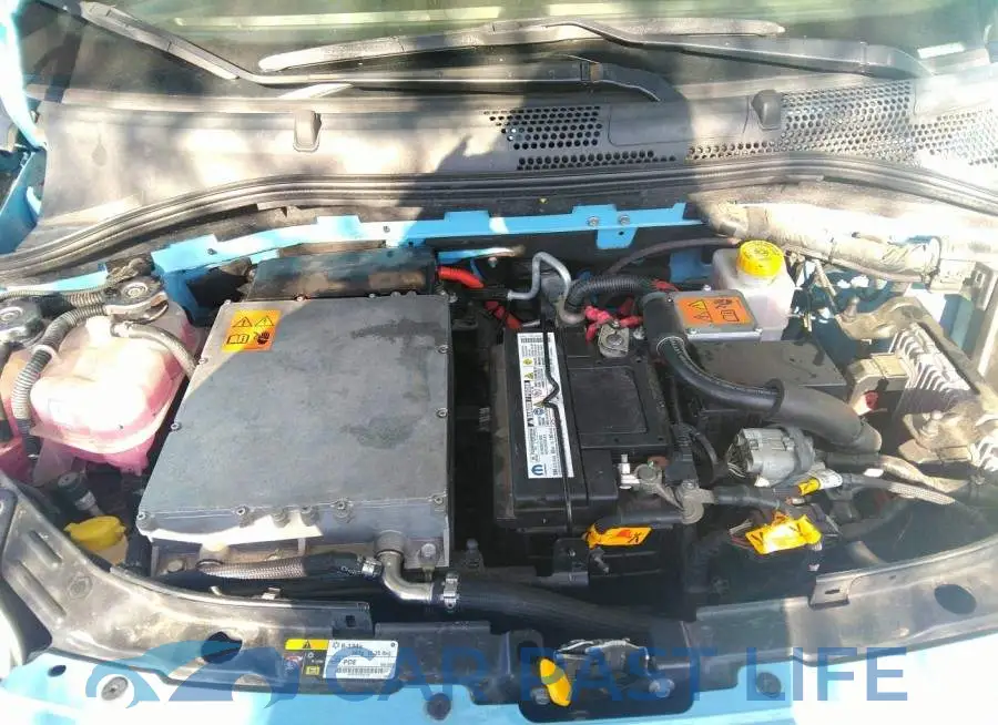 3C3CFFGE6GT152382# 10