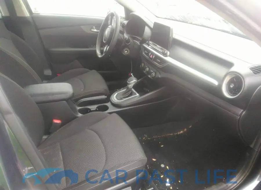 3KPF24AD9LE235747# 5