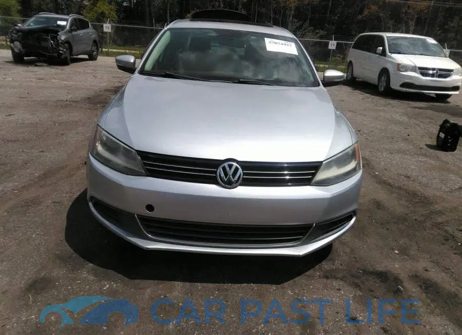 3VWD17AJ6EM214054# 6