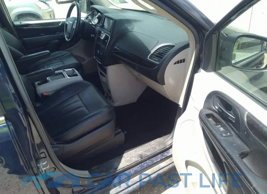 2C4RC1BG9FR696158# 5