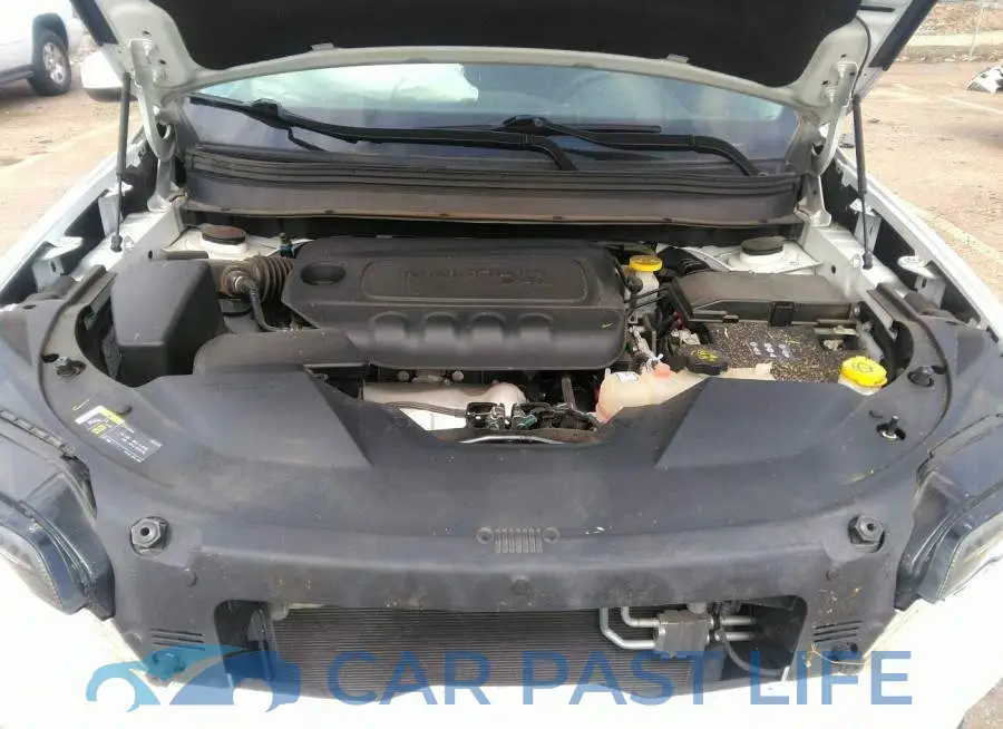 1C4PJLCB4KD263209# 10