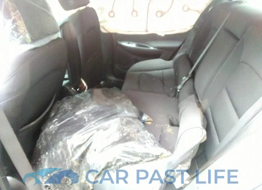 1G1ZD5ST6LF108911# 8