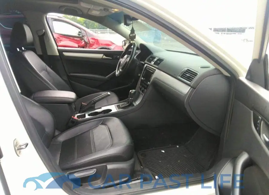 1VWBN7A33DC127127# 5