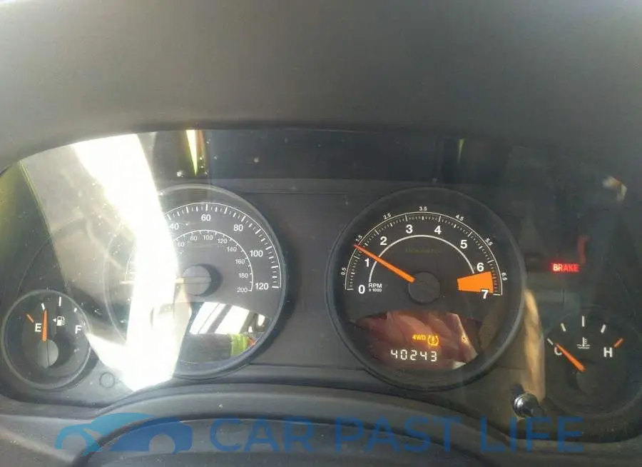 1C4NJRBB7FD130932# 7