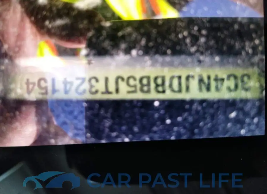 3C4NJDBB5JT324154# 9