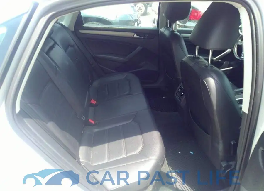 1VWBT7A35FC071023# 8