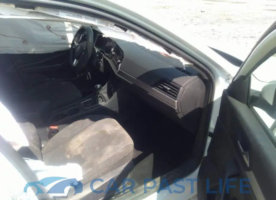 3VWCB7BU3KM173962# 5