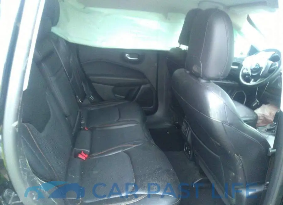 3C4NJDCB3JT135484# 8