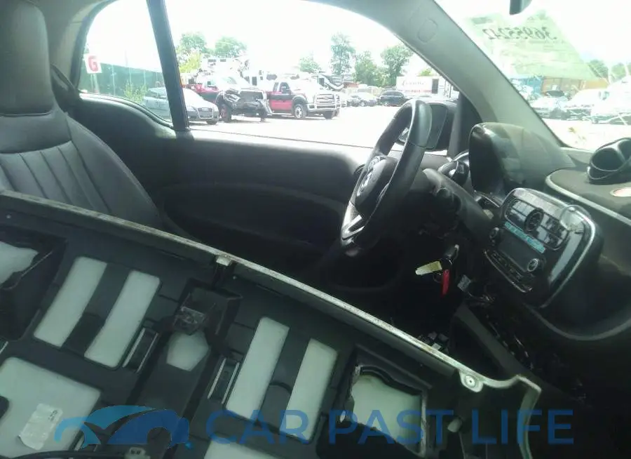 WMEFJ5DA4HK173108# 5