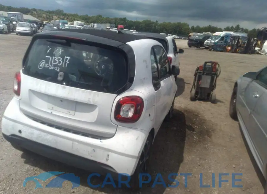 WMEFJ5DA4HK173108# 4