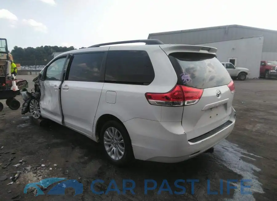 5TDYK3DC2DS321978# 3