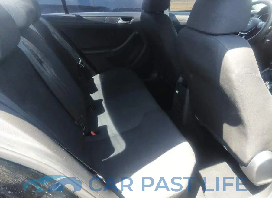 3VW1K7AJ0FM298826# 8
