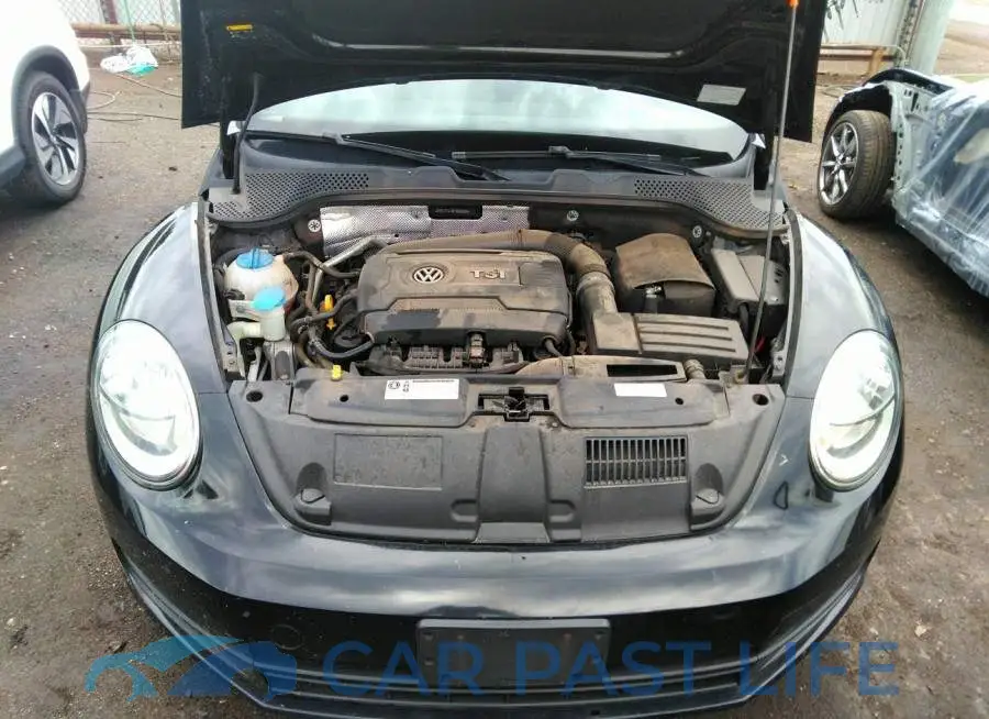 3VW517AT9FM802084# 10