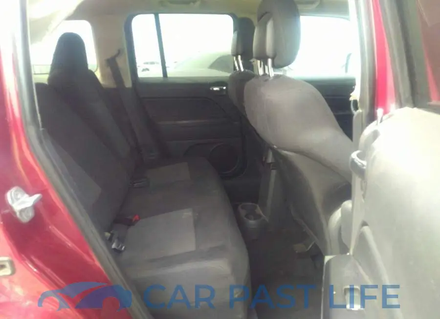 1C4NJRFB4DD101797# 8