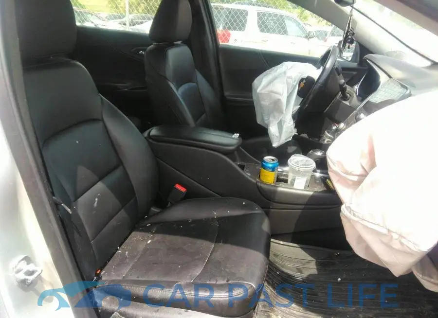 1G1ZD5ST9JF238999# 5