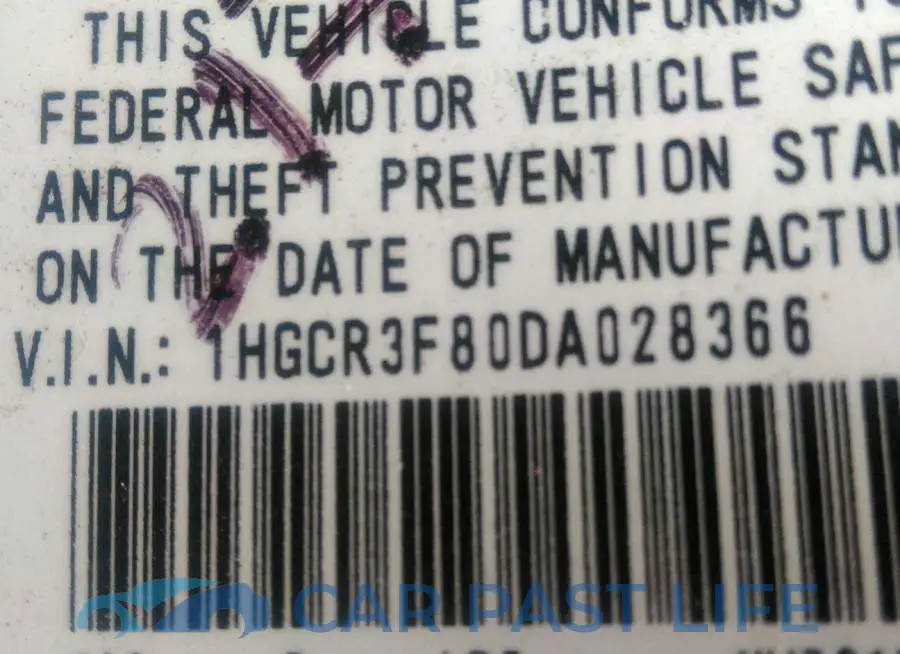 1HGCR3F80DA028366# 9